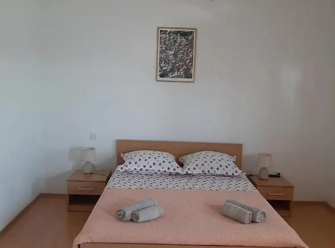 Ferienhaus House House Roko Jesenice (Split-Dalmatia)